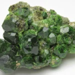 Demantoid - seltener grüner Edelstein Demantoid – seltener grüner Edelstein